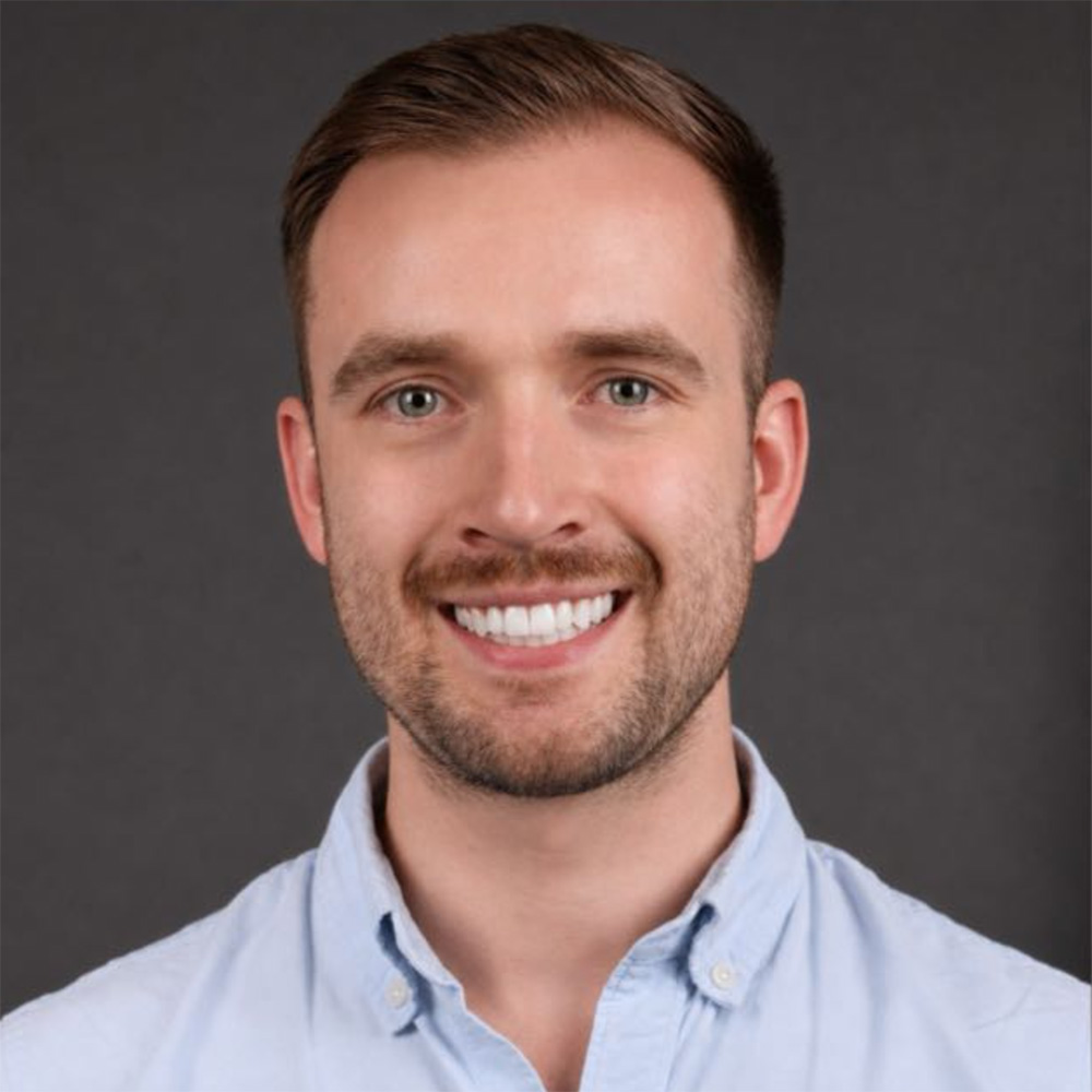 henry quinton headshot